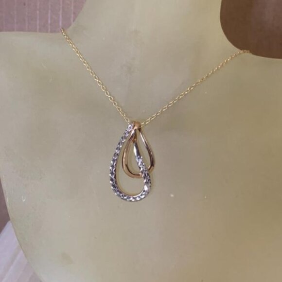 Independent Trading Company Jewelry - NWOT 14K Yellow Gold and White Gold (not gold filled or plated) Pendant + Chain